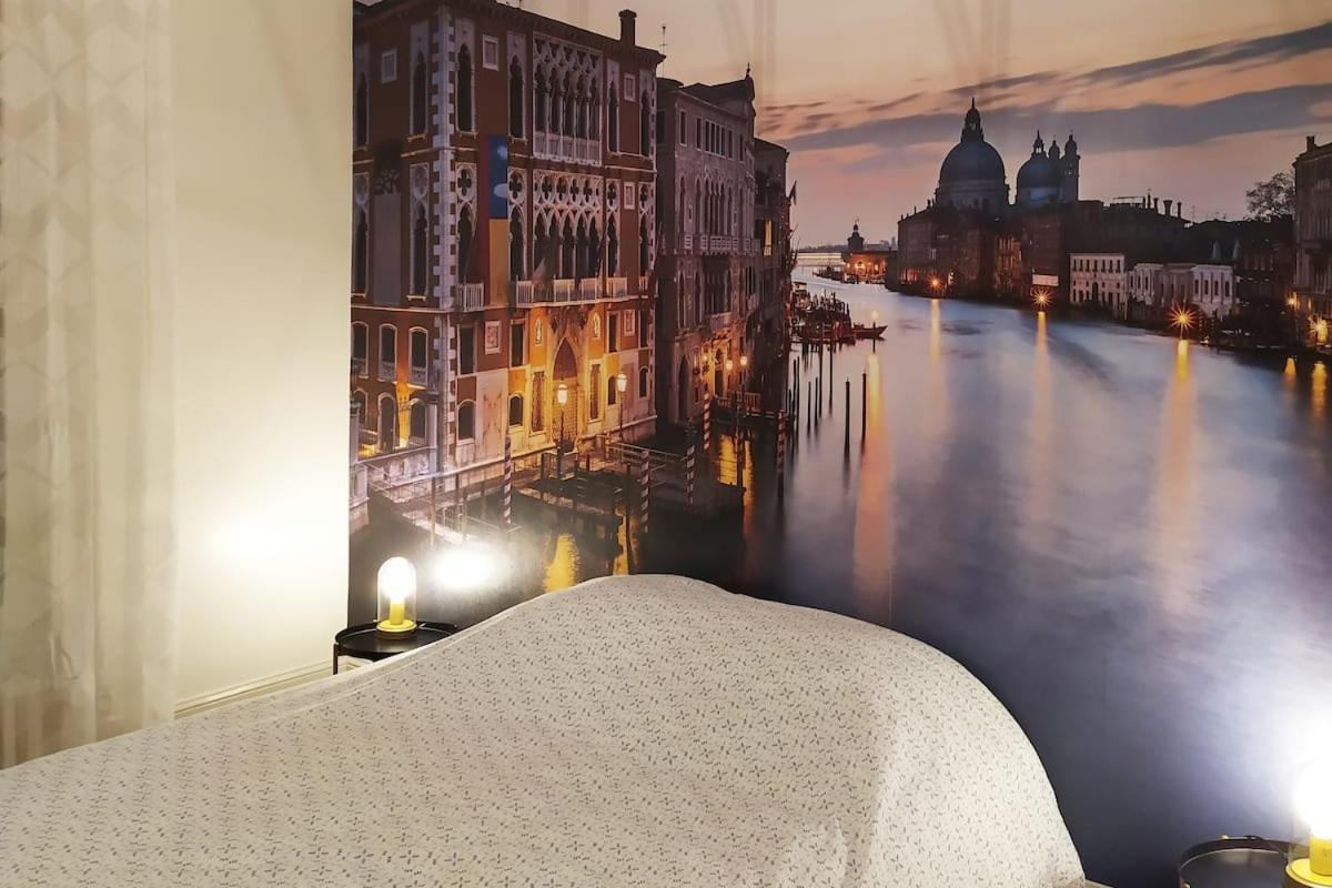 シャルトル L'Echappee Belle Bed & Breakfast エクステリア 写真