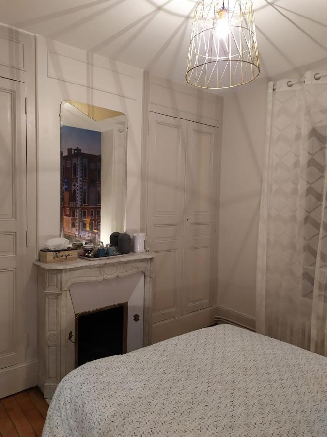 シャルトル L'Echappee Belle Bed & Breakfast エクステリア 写真